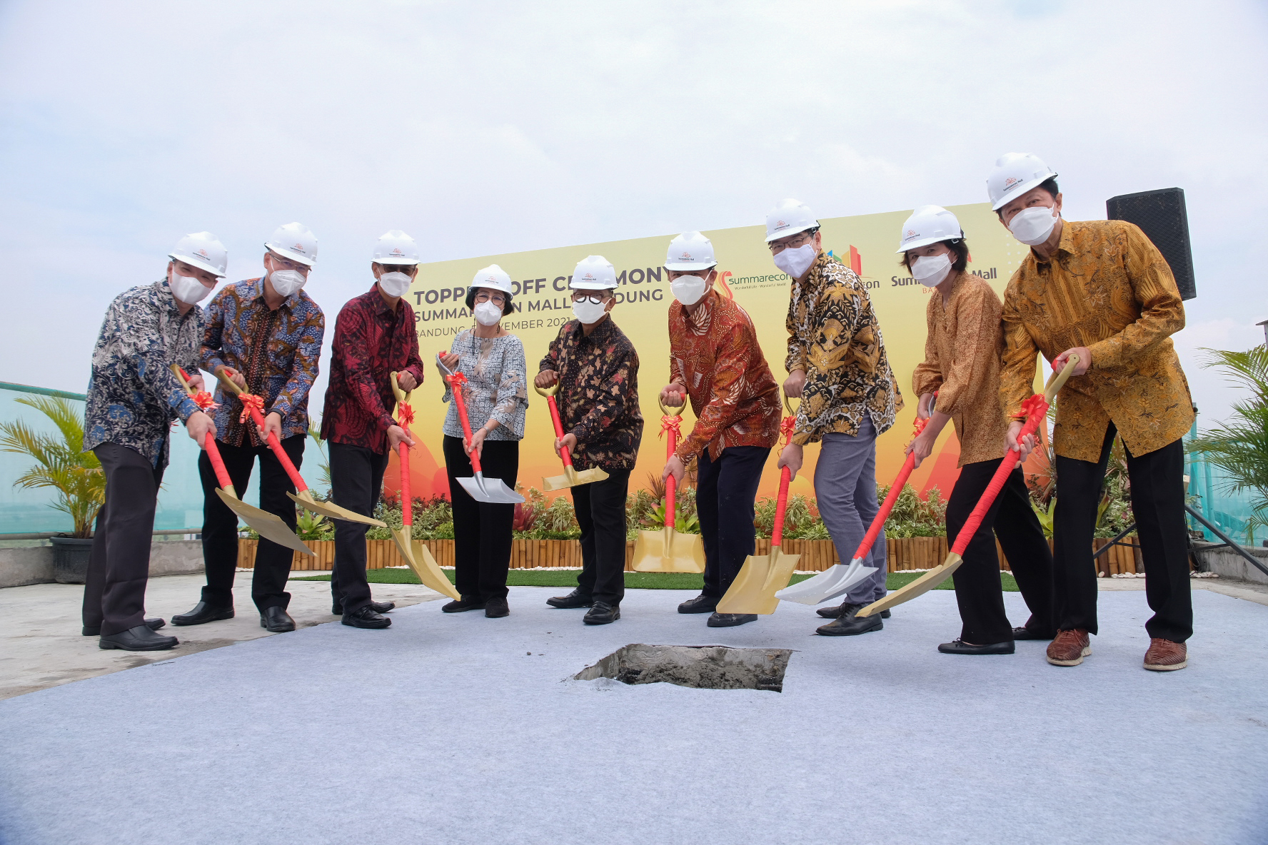 Summarecon Mall Bandung Gelar Topping Off
